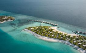 Patina Maldives, Fari Islands